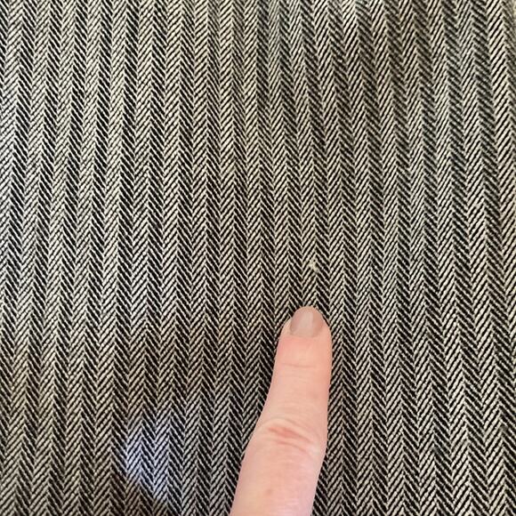 Madison Studio Pencil Skirt, Size 4 - Picture 8 of 10